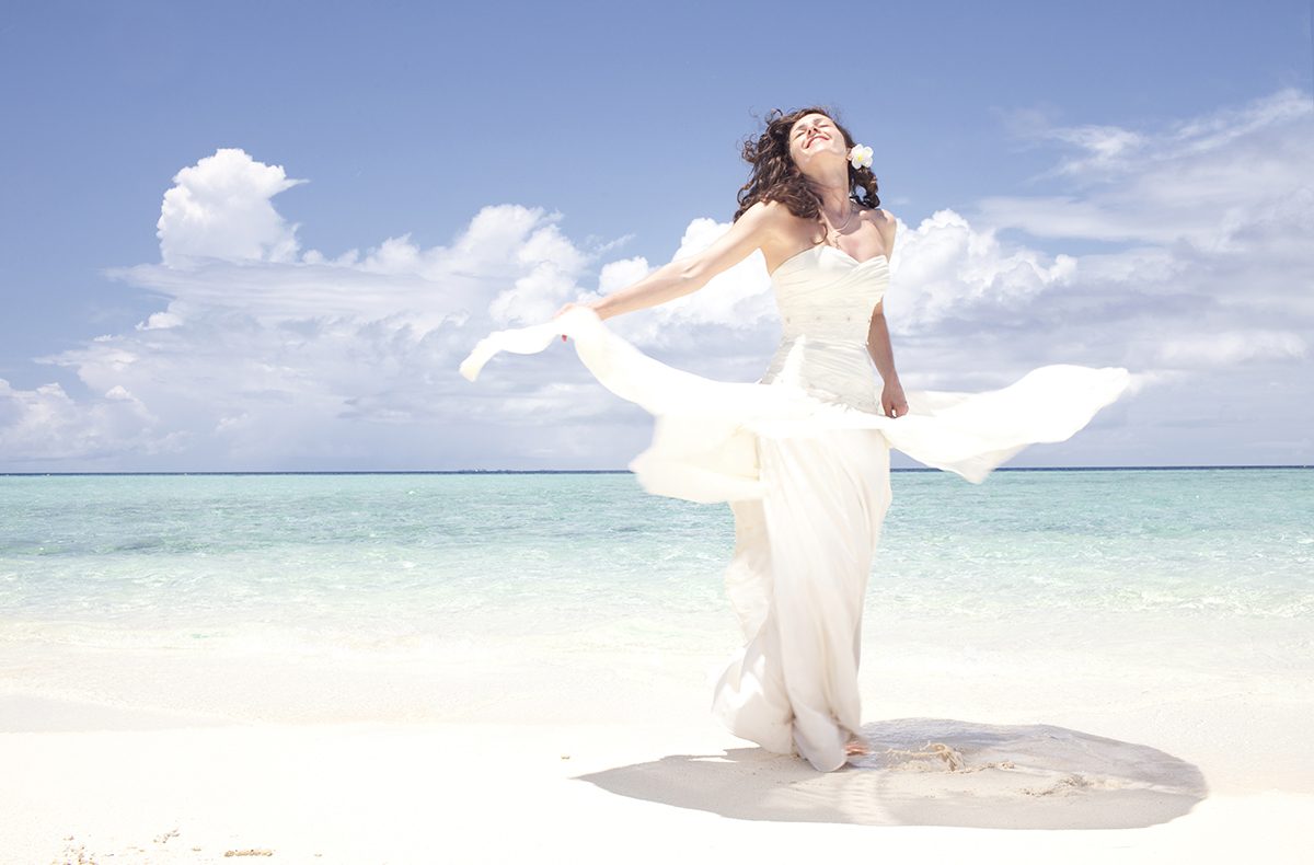 Fashion Brides - Beach Wedding Dresses to Impress