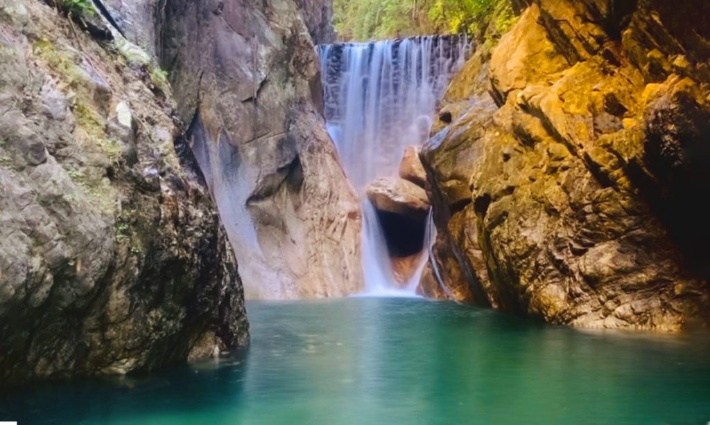 palo-maria-waterfall