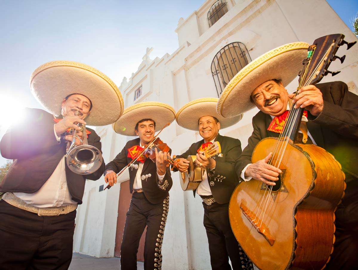 mariachi-band-puerto-vallarta