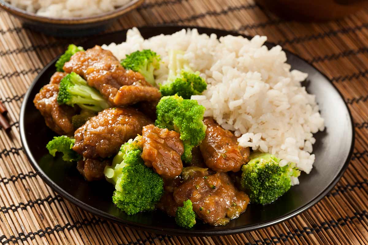 Chinese food dishes beef and broccoli