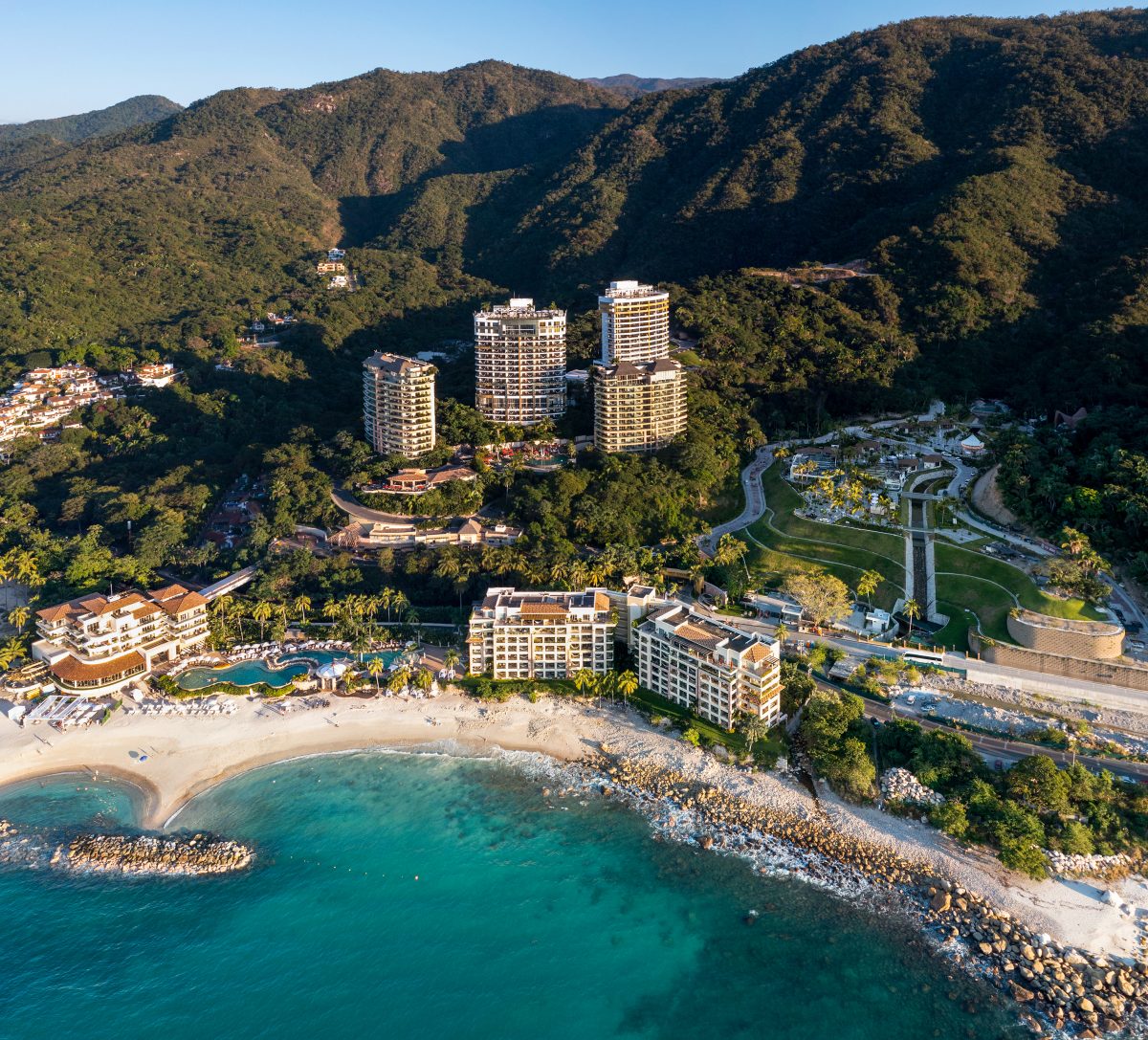 Hotel Mousai, the perfect place to stay at during a spring travel to Puerto Vallarta