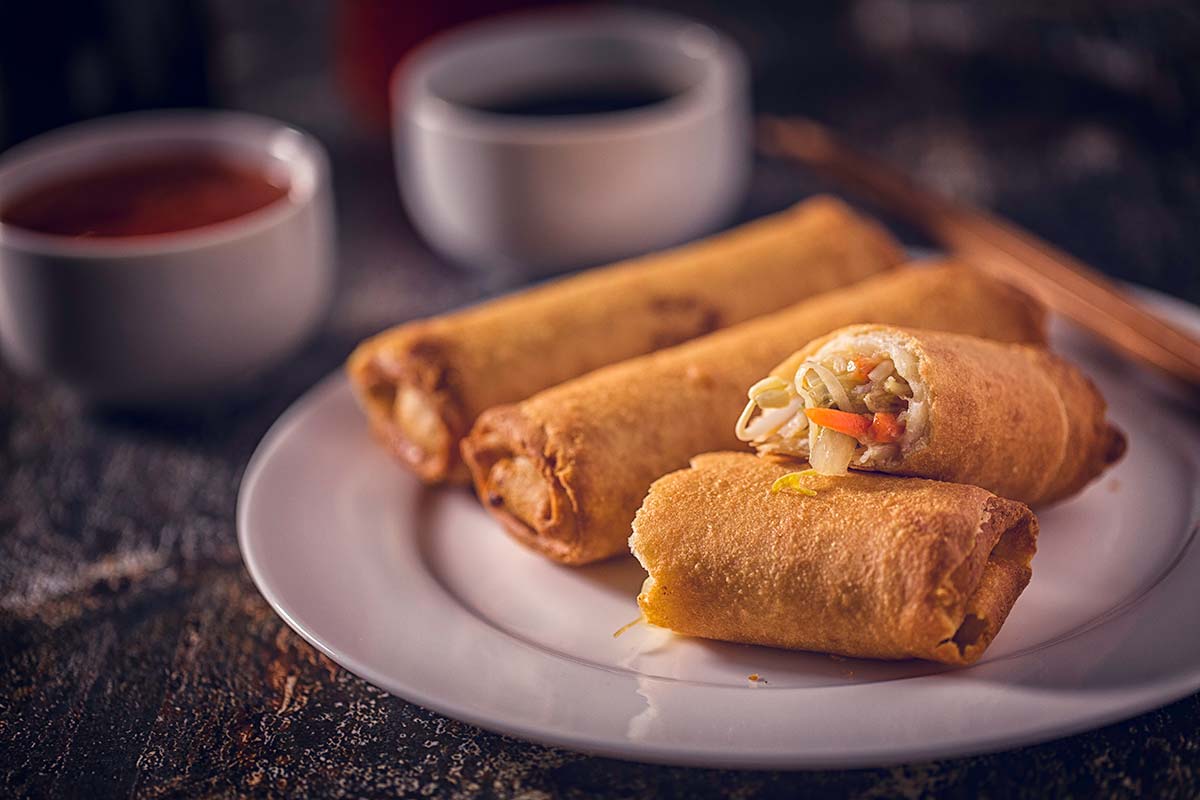 popular dishes in China: spring rolls